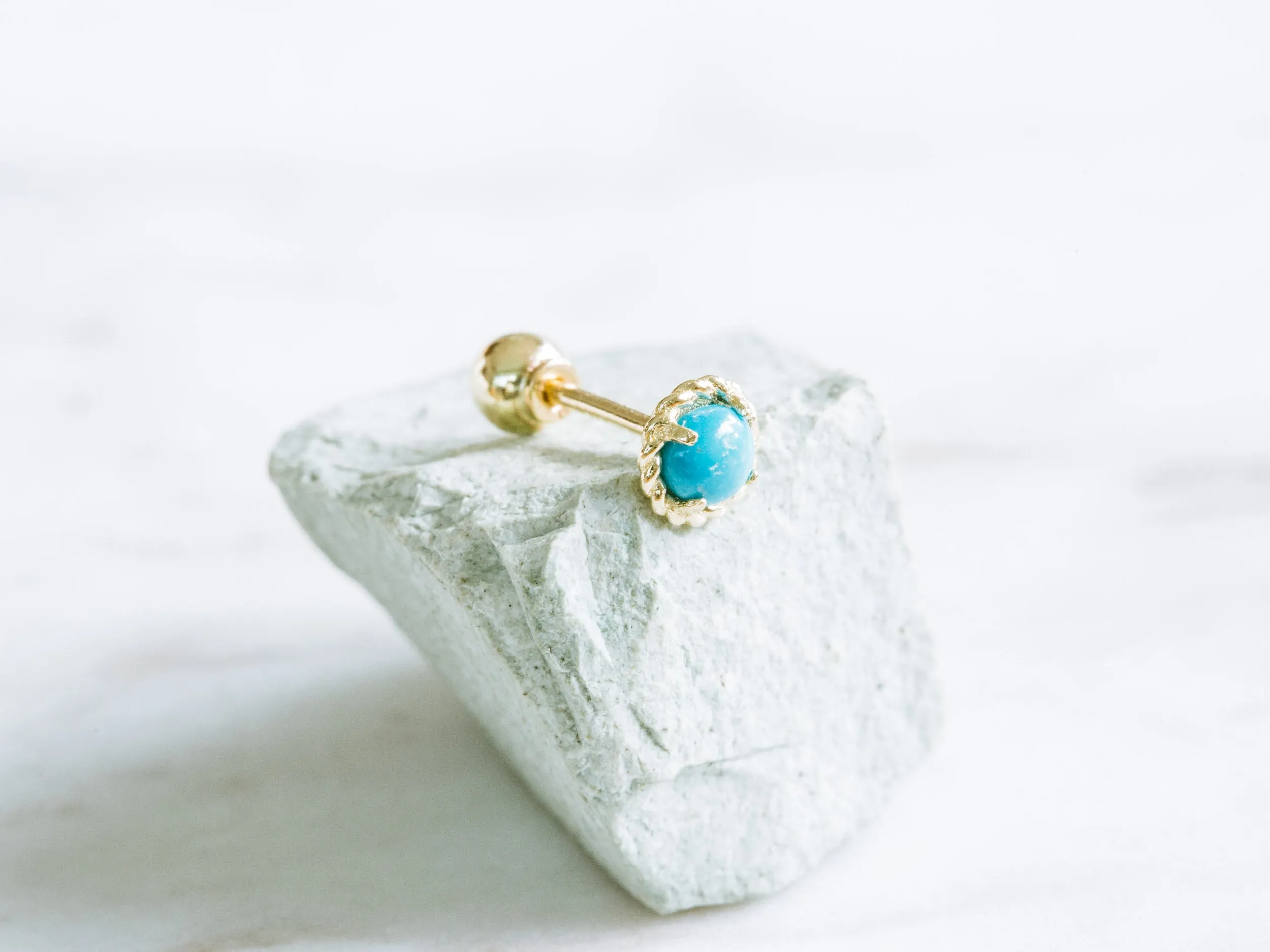 14k Gold Blue Gemstone Barbell Ear Stud Piercing