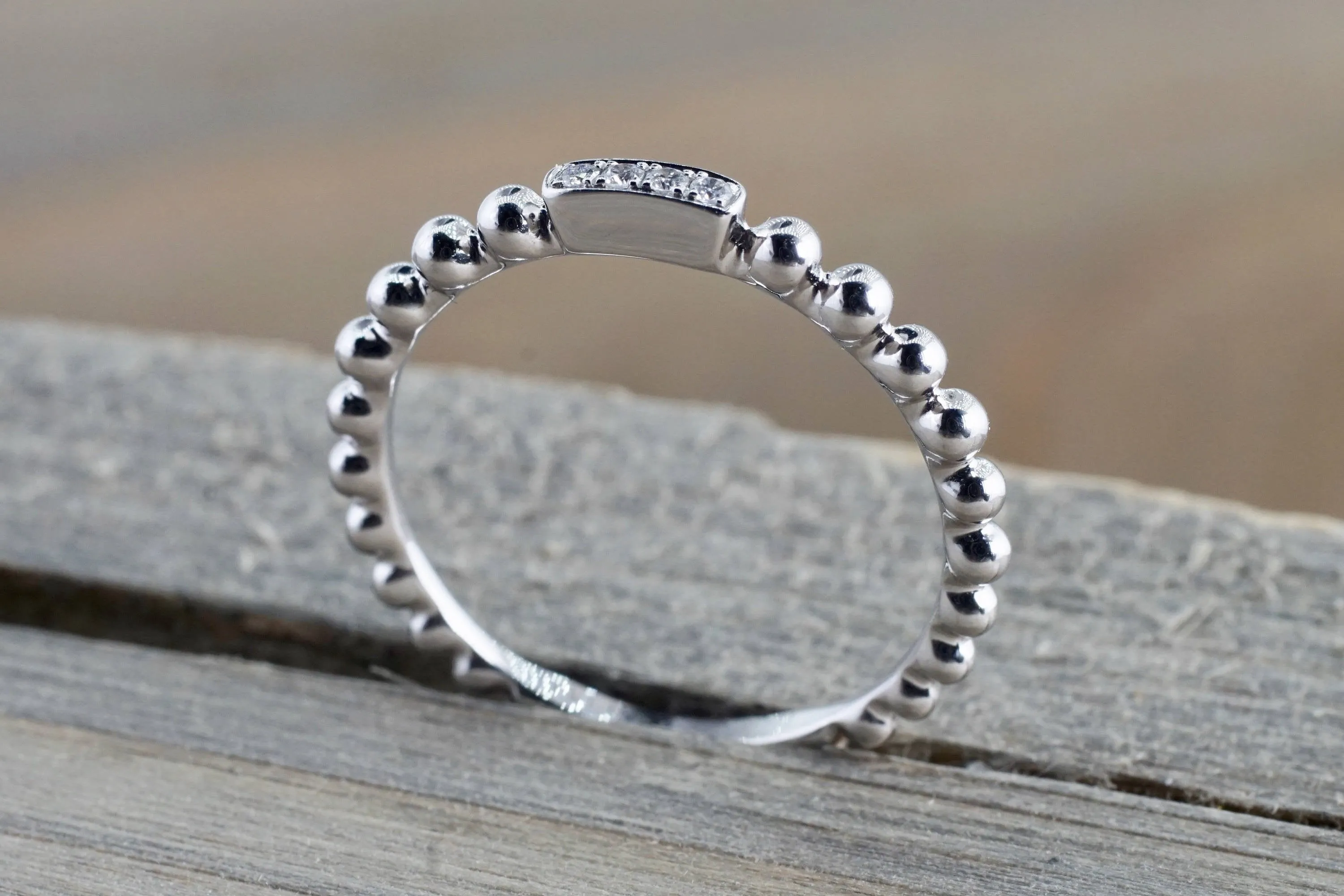 White Gold Diamond Bead Ring Space Bar